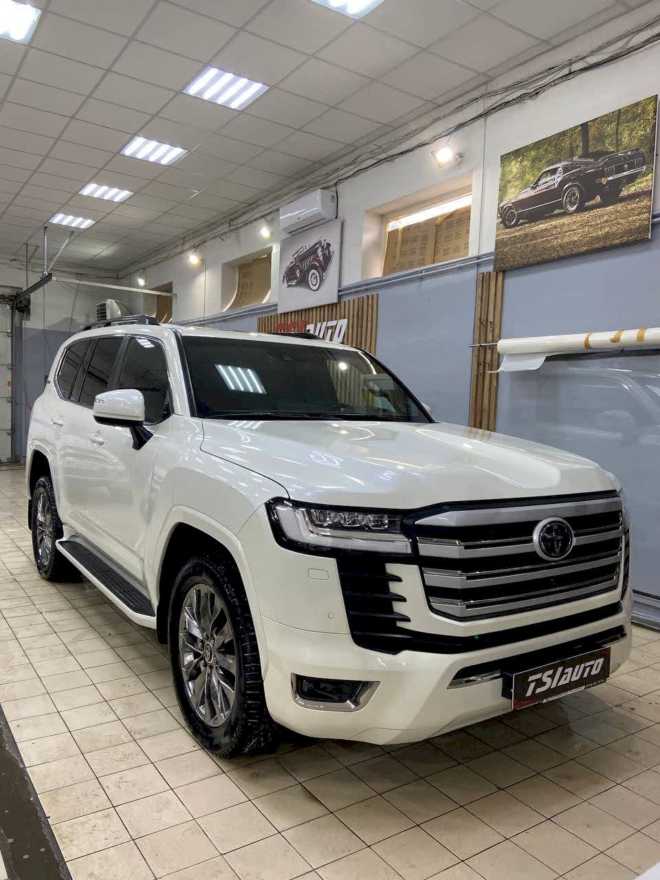 Toyota Land Cruiser 300 шумоизоляция арок в Астане Toyota Land Cruiser 300 шумоизоляция арок в Астане